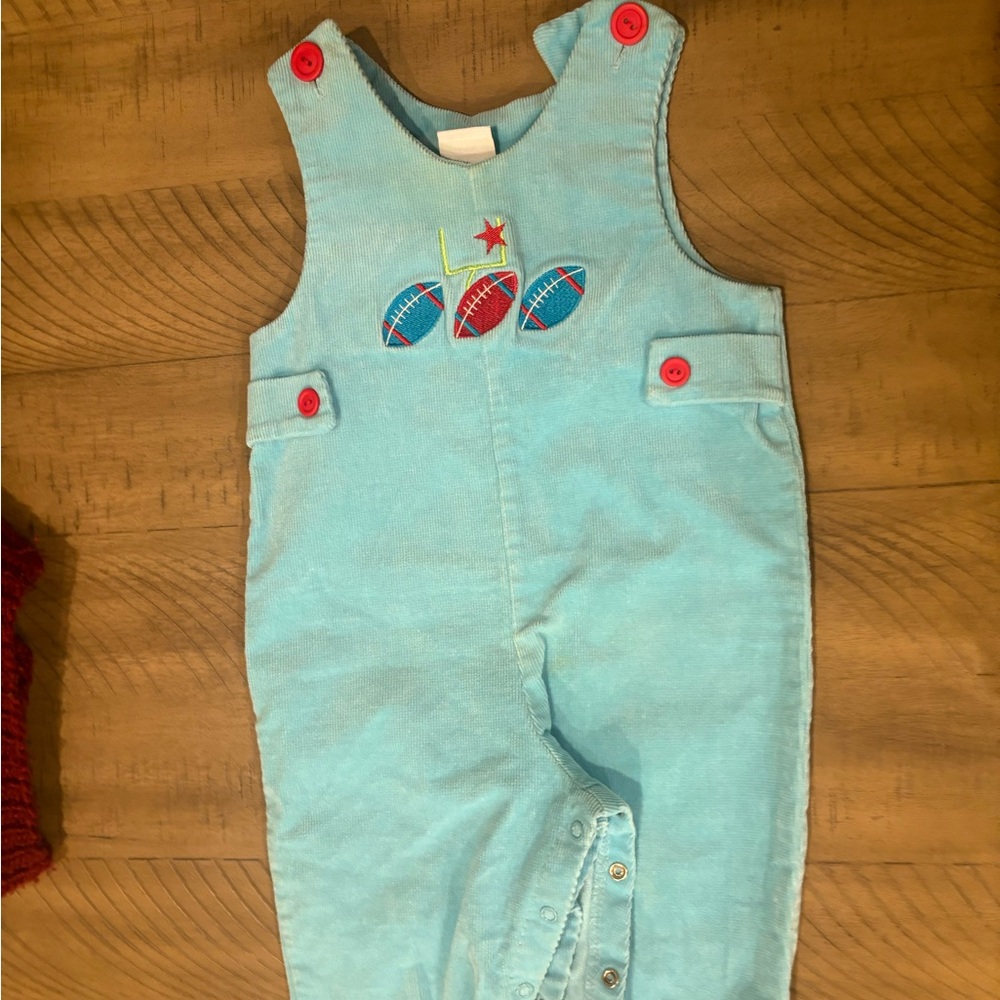 long romper 12m boys outfit corduroy overalls, football appliqué chez Ami